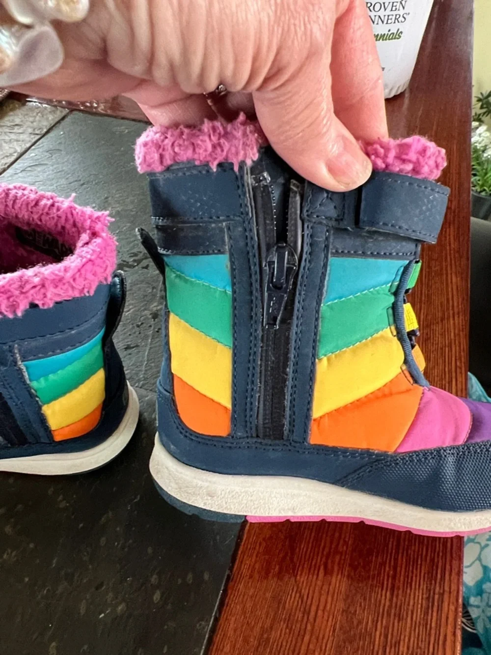 Merrell Rainbow Kids Waterproof Boots with Pink Faux Fur Sz 8